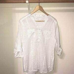 polka dot button up.